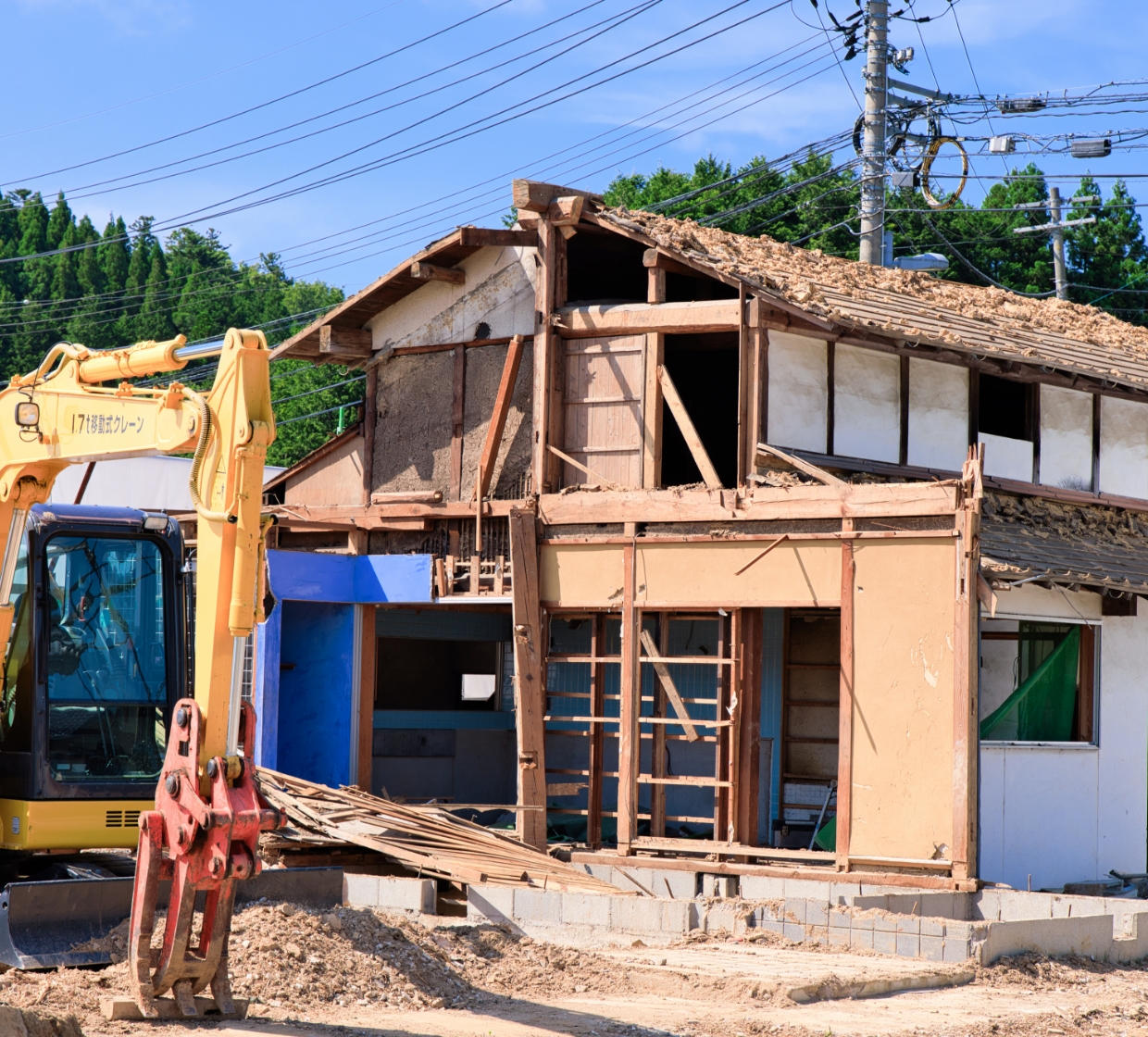 解体工事の様子